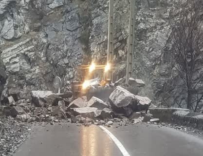 اسامی جانباختگان حادثه ریزش سنگ در جاده کندوان اعلام شد
