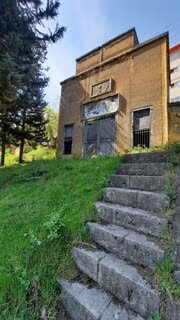 اینجا قطار یک شهر متحرک است