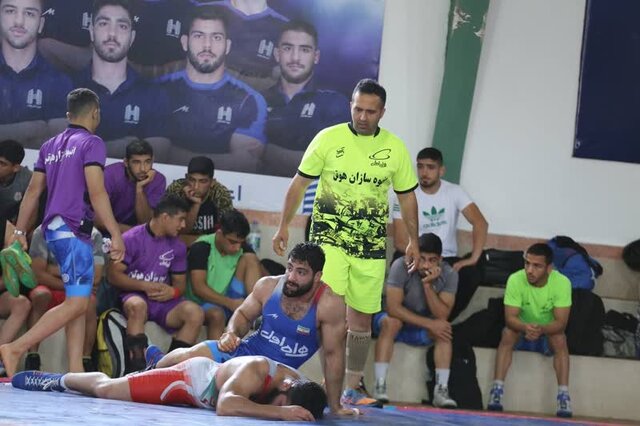 مدیرتیمهای ملی کشتی ایران: میزبانی انبوهسازان هوتن کمنظیر بود
