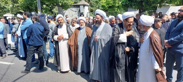 پیکر مطهر آیتالله سلیمانی در بابلسر تشییع شد