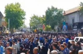 پیکر پاک شهید آیتالله سلیمانی در قائمشهر تشییع شد
