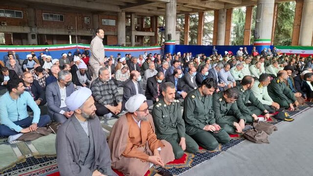 دشمن با شایعه سازی، تحریف و شبیه سازی به انقلاب ضربه میزند