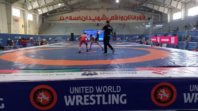 دومین دوره مسابقات بینالمللی کشتی جام موحد در بابلسرآغاز شد