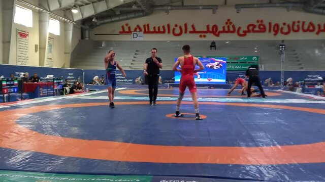 دومین دوره مسابقات بینالمللی کشتی جام موحد در بابلسرآغاز شد