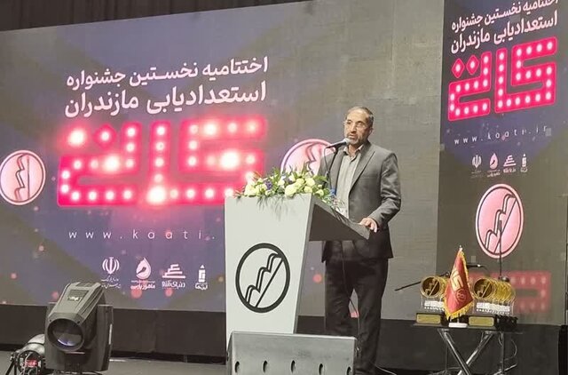 کارهای فاخر فرهنگی باید مورد توجه قرار گیرد کارهای فاخر فرهنگی باید مورد توجه قرار گیرد