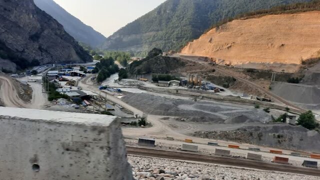 بازدید میدانی اعضای کمیسیون کشاورزی و محیط زیست مجلس از سد هراز و سایت زباله آمل