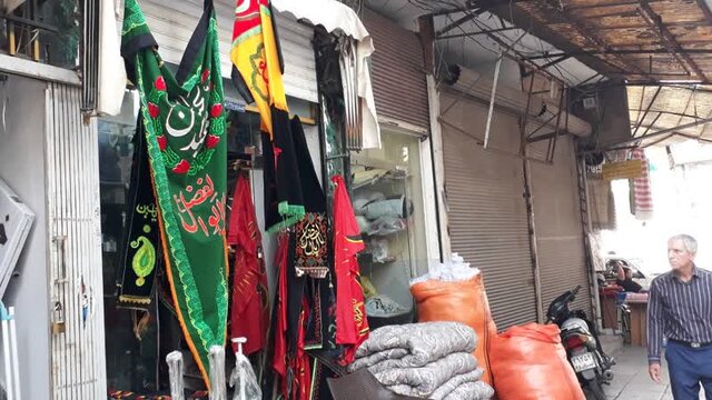 پرچمهایی که به عشق حسین و یارانش گلدوزی می شوند