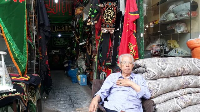 پرچمهایی که به عشق حسین و یارانش گلدوزی می شوند