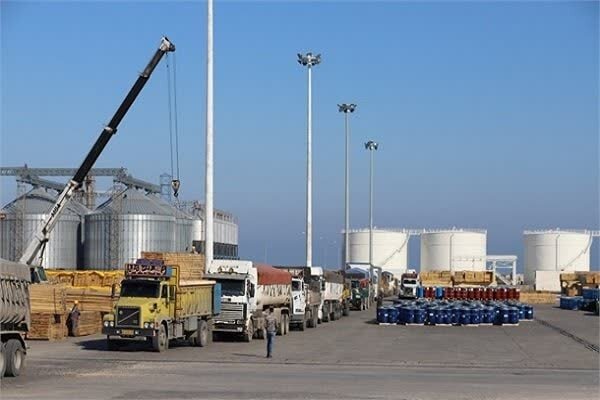 ترخیص ۳ هزار و ۳۷ تن ذرت رو به اتمام است
