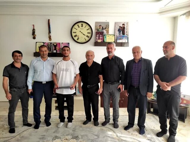 برگزاری مسابقه کشتی ۳ هزار نفره در رامسر