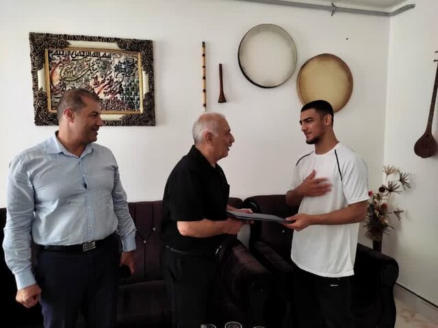 برگزاری مسابقه کشتی ۳ هزار نفره در رامسر