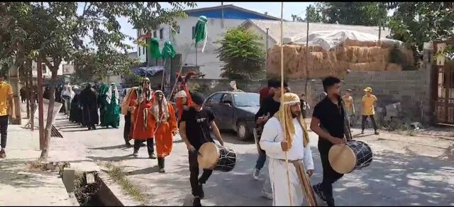 کاروان شبیه سازی شده "اسرای کربلا به شام" در آمل