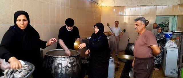 ویزیت رایگان روزانه ۷۰۰ زائر در موکب شهدای چالوس در نجف اشرف