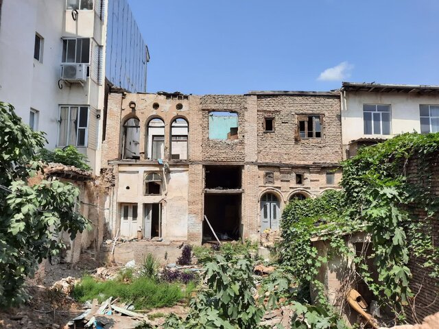 مرگ تدریجی خانه قاجاری "کیومرث میرزا" در ساری