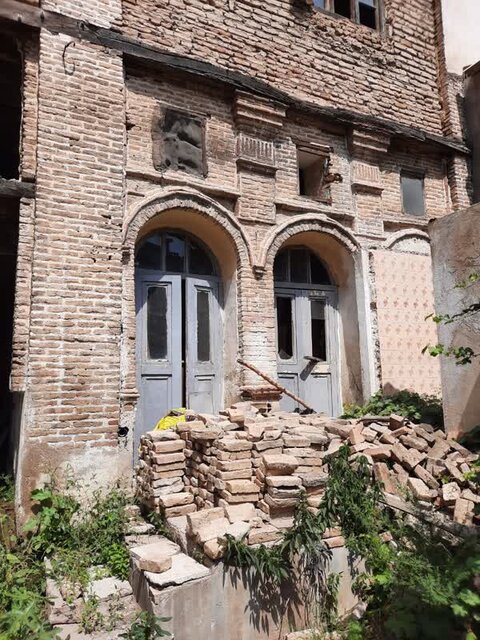 مرگ تدریجی خانه قاجاری "کیومرث میرزا" در ساری