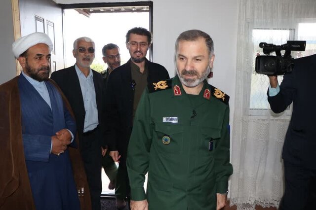 کلید ۱۴ واحد مسکن تحویل مددجویان کمیته امداد شهرستان بهشهر شد