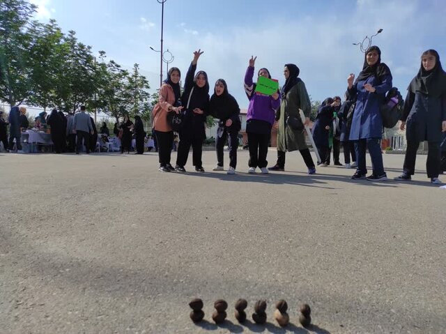 جشنواره غذاهای سنتی و بازیهای بومی محلی به مناسبت روز جهانی غذای سالم در ساری
