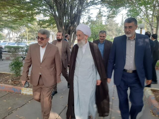 قرائت ۱۰۰ مقاله در همایش ملی جراحان مغز کشور در بابل