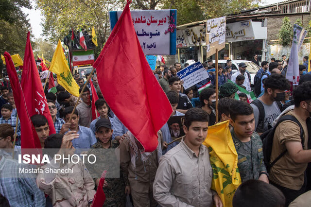 یومالله ۱۳ آبان یادآور خیزش ملت و جوانان غیور و ولایت مدار ایران اسلامی