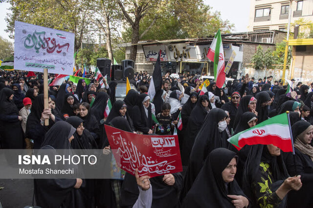 یومالله ۱۳ آبان یادآور خیزش ملت و جوانان غیور و ولایت مدار ایران اسلامی