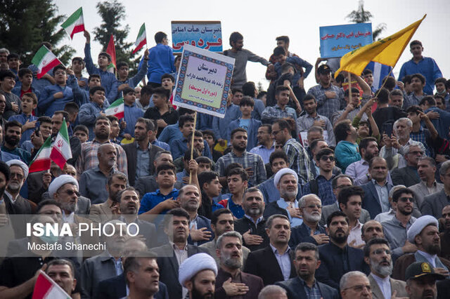 یومالله ۱۳ آبان یادآور خیزش ملت و جوانان غیور و ولایت مدار ایران اسلامی