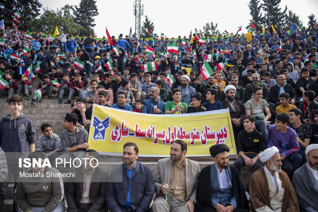 یومالله ۱۳ آبان یادآور خیزش ملت و جوانان غیور و ولایت مدار ایران اسلامی