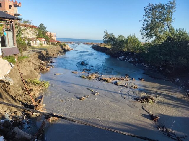 بازدید ویزر کشور از مناطق سیل زده مازندران/رفع مشکلات سیل زدگان در دستور کار دولت سیزدهم