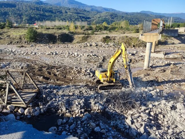 وحیدی دستور داد: اختصاص ۱۵ میلیارد تومان برای اصلاح اساسی پل" پرچور" عباس آباد