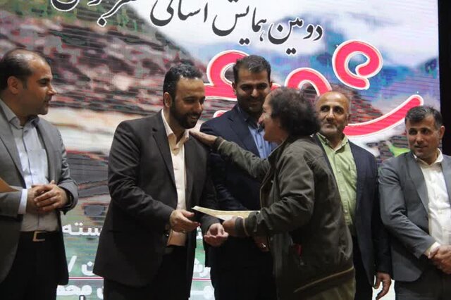 مدیرکل فرهنگ و ارشاد استان: تقویت شعر بومی و گویش مازندرانی همان تقویت فرهنگ بومی است