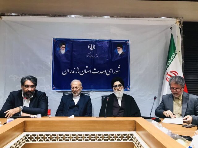 منوچهر متکی: شورای وحدت در استانهای کشور آرایش انتخاباتی گرفته است