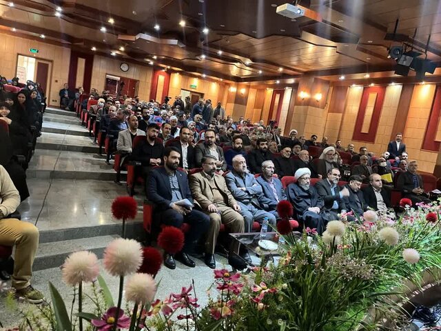 مشکل غربیها با تمدن اسلامی این است که فهم درستی از جایگاه شهید ندارند