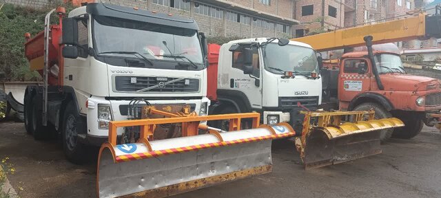 آماده باش راهداران در جادههای زمستانی سوادکوه