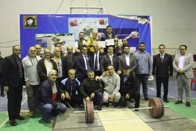 محمودآباد بر سکوی سومی وزنه برداری نوجوانان مازندران ایستاد