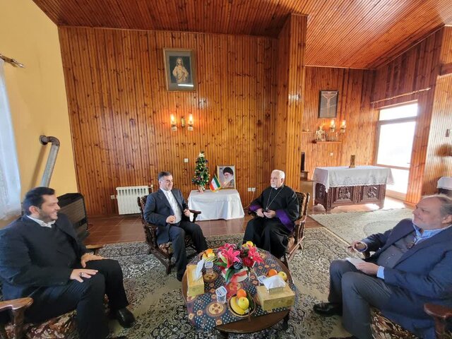 دیدار استاندار مازندران با رییس شورای خلیفهگری ارامنه کاتولیک ایران در شهرستان نور