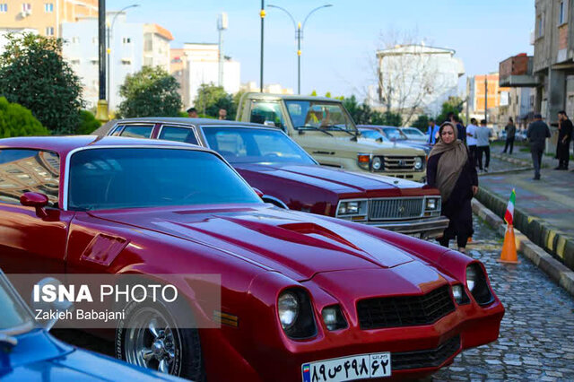 نمایش خودروهای کلاسیک در شهرستان بابل +تصاویر