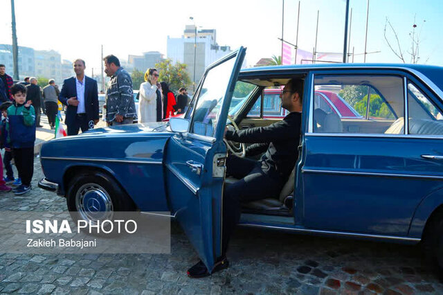 نمایش خودروهای کلاسیک در شهرستان بابل +تصاویر