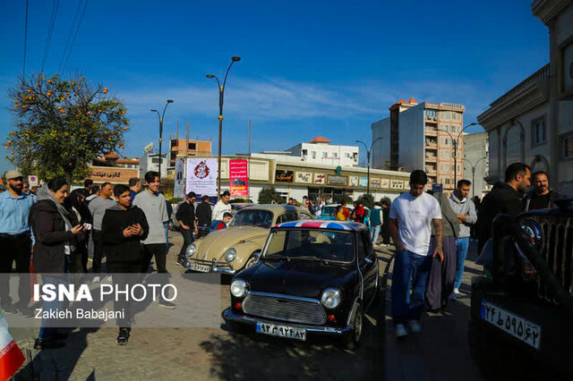 نمایش خودروهای کلاسیک در شهرستان بابل +تصاویر