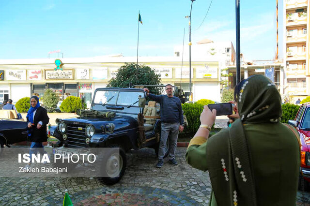 نمایش خودروهای کلاسیک در شهرستان بابل +تصاویر