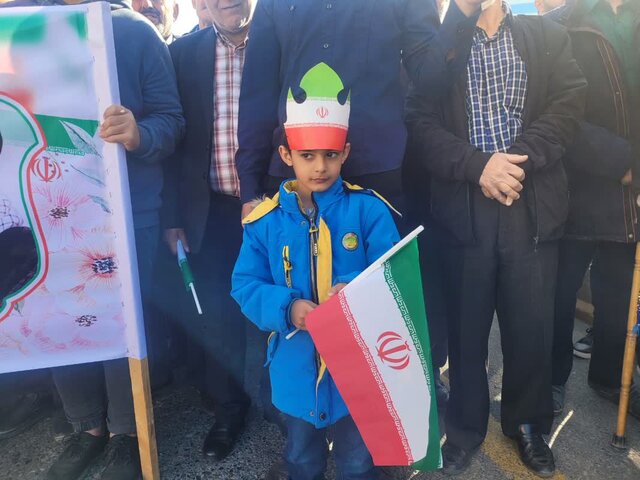 شکوه همدلی مردم شهرستان نور در ۲۲ بهمن