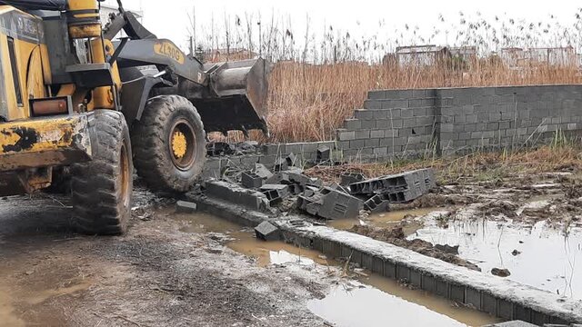 ۲۱ تغییر کاربری غیرمجاز در محمودآباد قلع و قمع شد