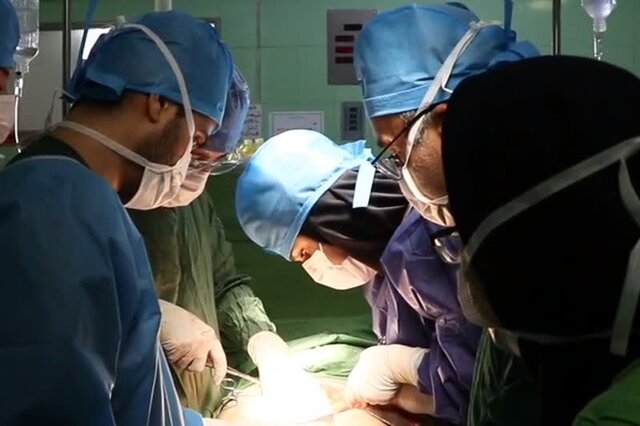 خارج کردن توده ۶ کیلوگرمی از شکم بیمار آملی در بیمارستان روحانی بابل