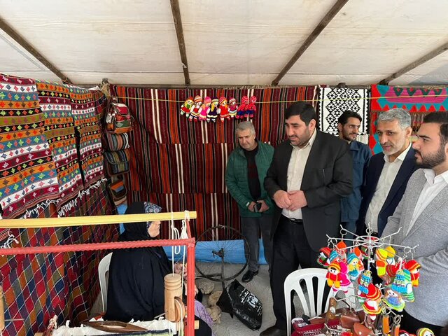 دورهمی عیدانه هنرمندان و مسافران در نوروزگاه سوادکوهیها