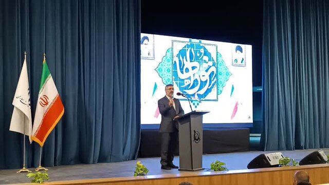 شوراها در تحول دیپلماسی اقتصادی باید نقش آفرین باشند