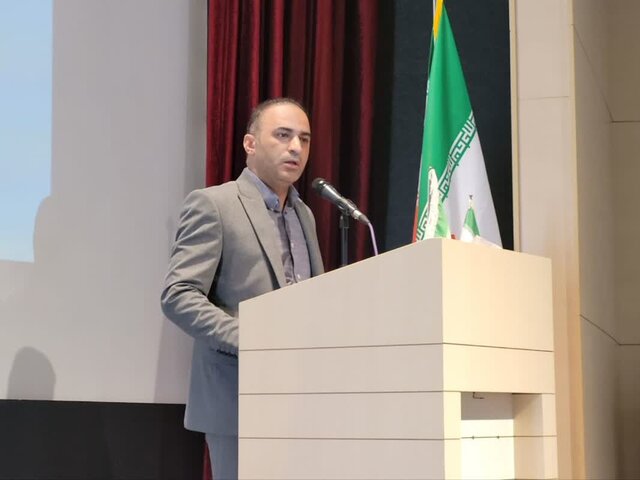 تاکید بر ضرورت وضع قوانین به نفع کارگران