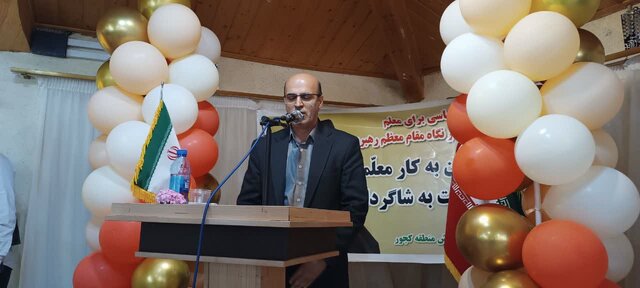 پیشرفت و تحول در کشور از مدرسه آغاز میشود پیشرفت و تحول در کشور از مدرسه آغاز میشود