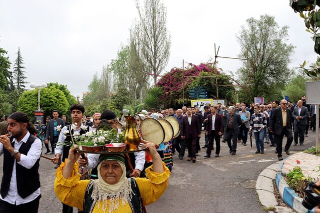 مادرمه مازنیها در راه یونسکو