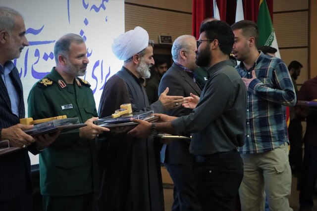 گروه جهادی، سمبل مردمی سازی اقدامات دولت است