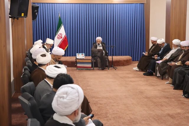 حضور حداکثری را ترویج و تبلیغ کنیم