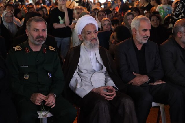 ایمان، عشق و عمل سه رکن مسلمانی است