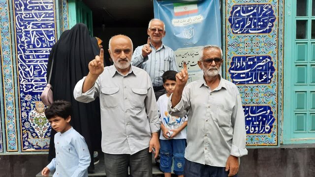 حاجی‌پور: رئیس‌جمهور منتخب مردم، ادامه دهنده برنامه‌های شهید جمهور باشد